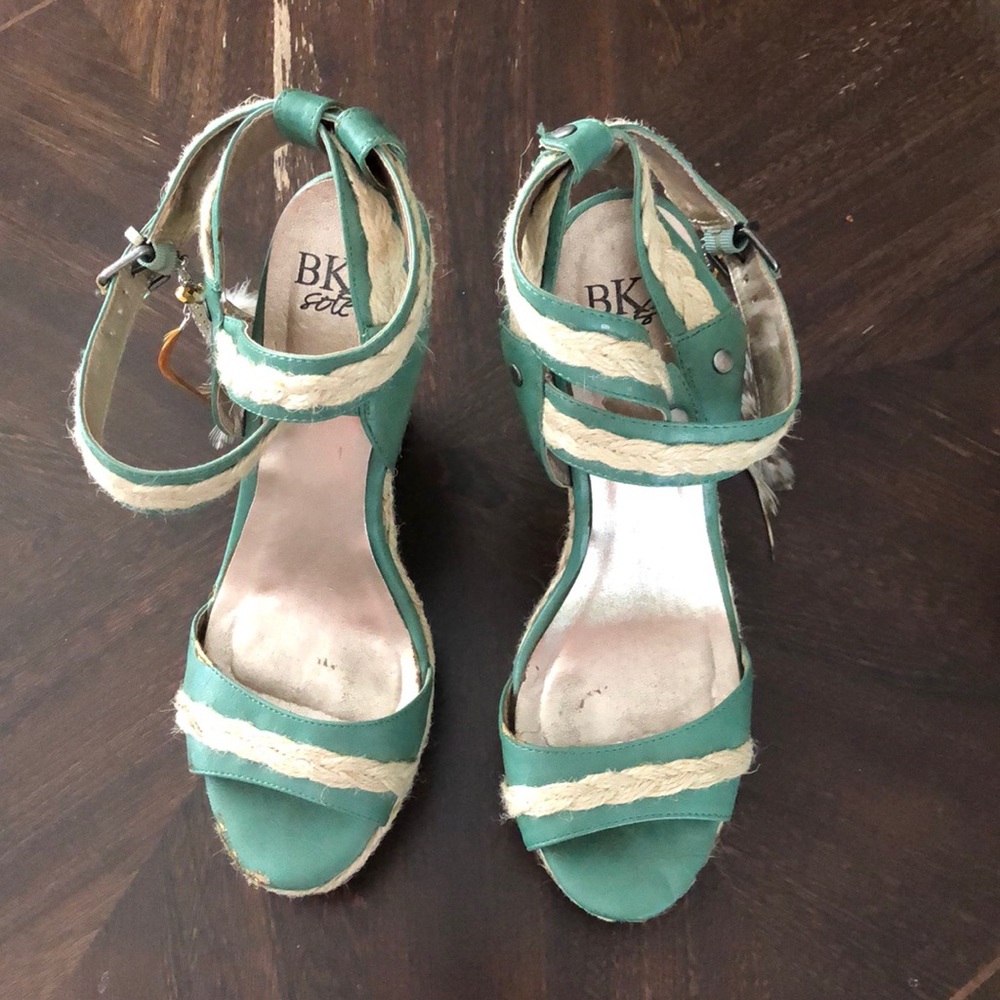BKE Wedge Sandals - Picture 3 of 7